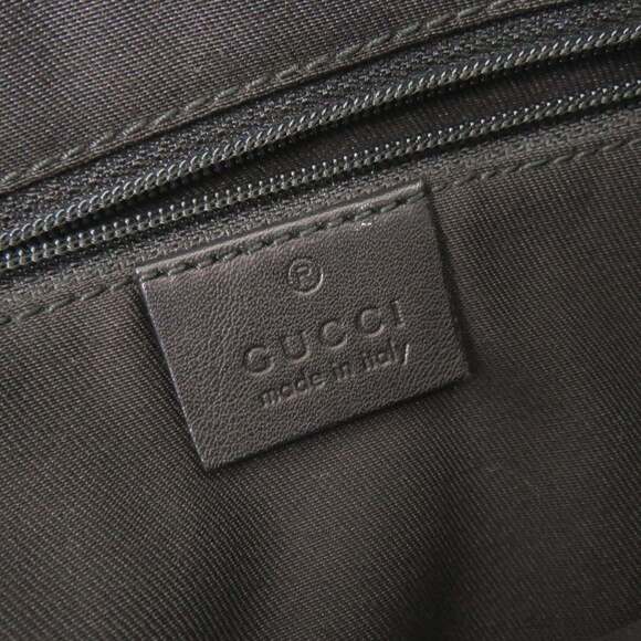 GUCCI Authentic Black Leather Shoulder Bag - Picture 8 of 10